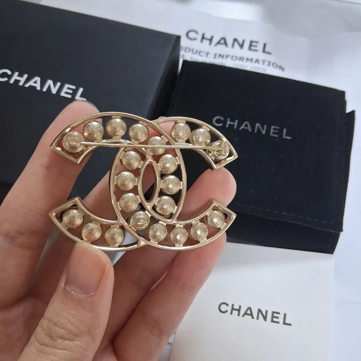 シャネル CC ロゴ パール 샴페인 GOLD ブローチ