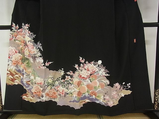 平和屋2■豪華黒留袖　作家物　孔雀花文　金彩　逸品　DAAE4925jm