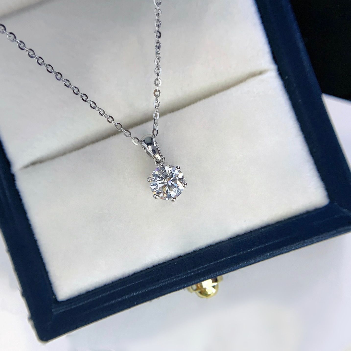 ネックレス／ダイヤネックレス／ペアリング／ダイヤモンドネックレス