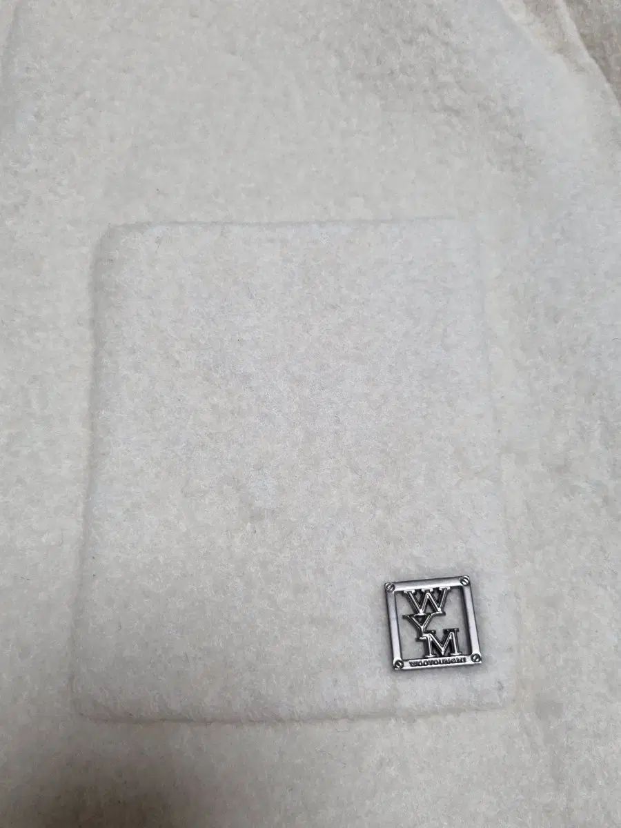 ウール クロップド