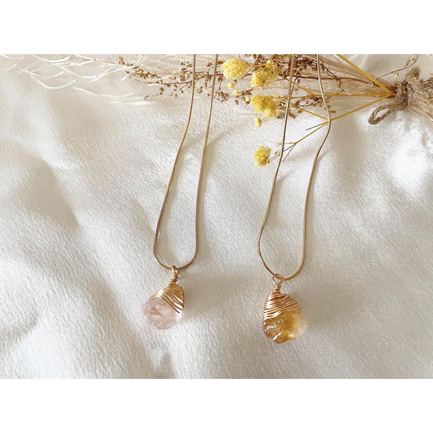 ハンガリー購入　ハンドメイド　天然石ネックレス ハンガリー購入ハンドメイド天然石ネックレス