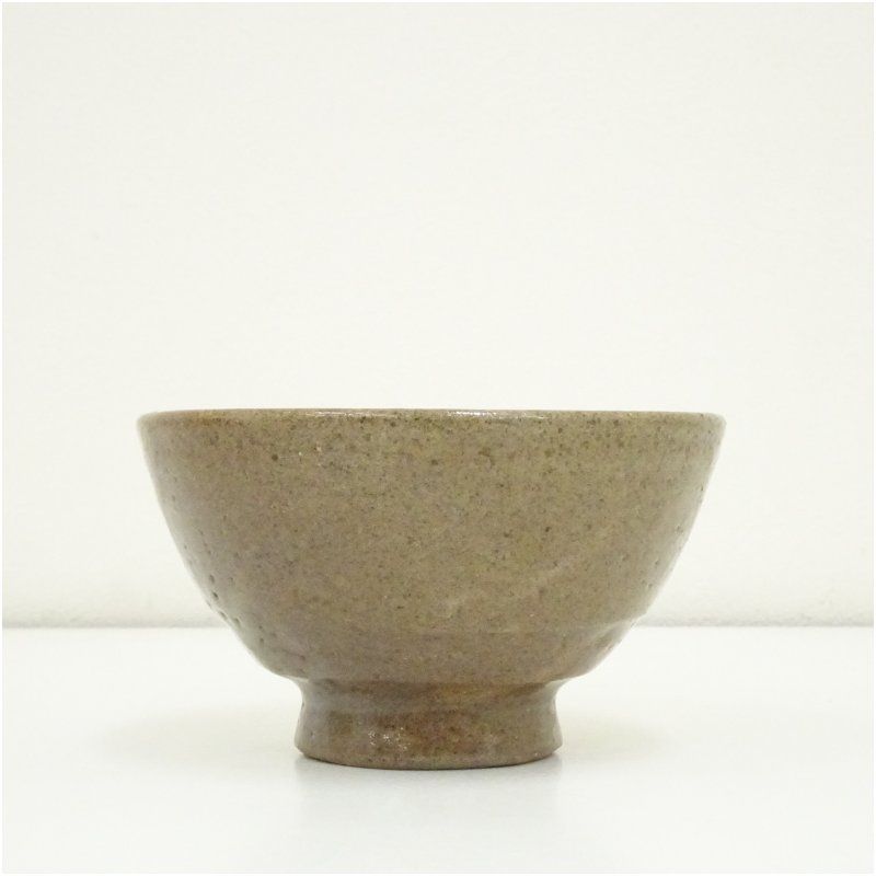 送料無料。 萩焼 廣州窯 趙小守造 茶碗 共箱 茶道 抹茶 おしゃれ 抹茶茶碗 抹茶碗 和食器 レトロ 茶器 骨董 茶わん 茶会 茶の湯