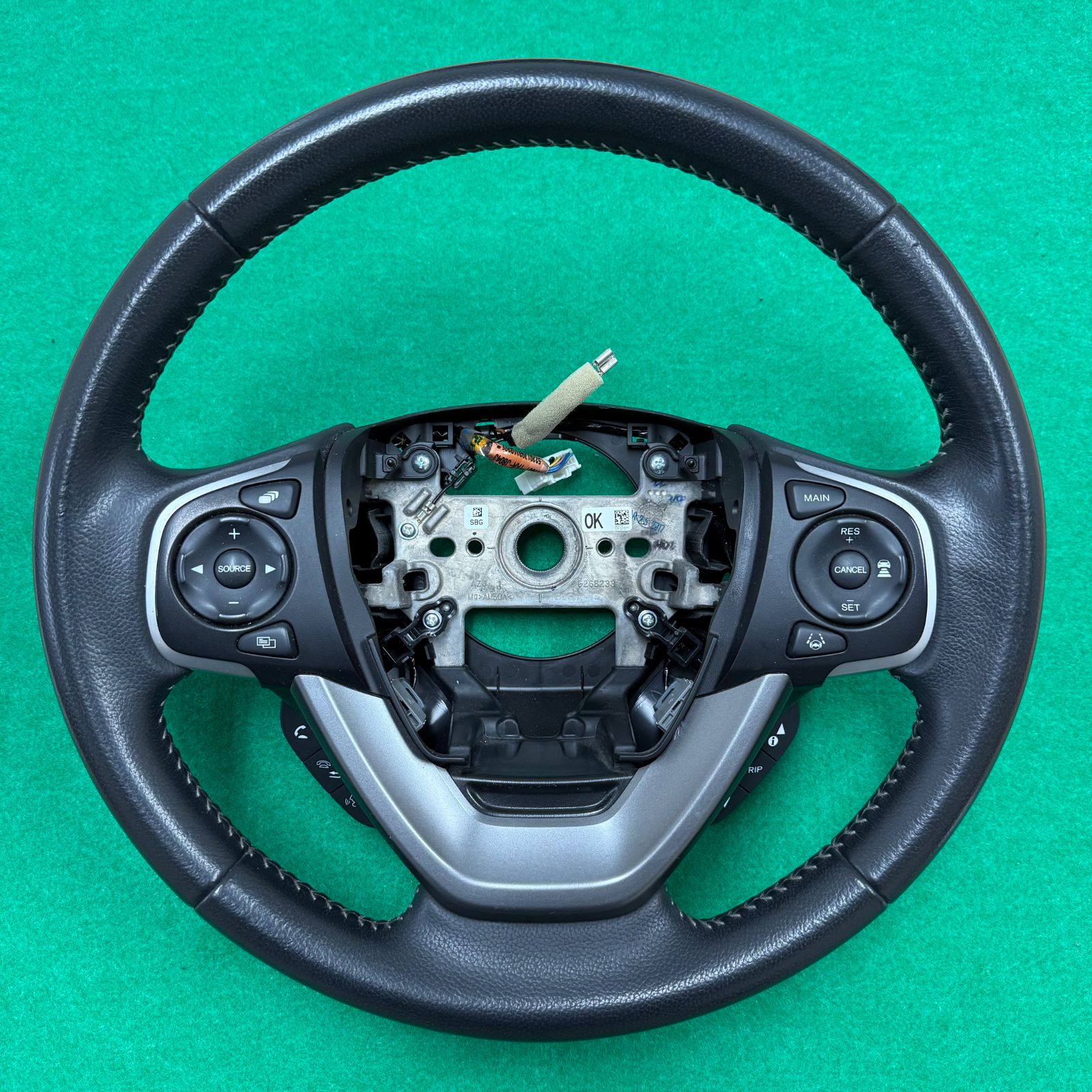 3セット専用ページ 大阪値下げ ホンダ 純正 フリード 《 GB7 》 ステアリングホイール