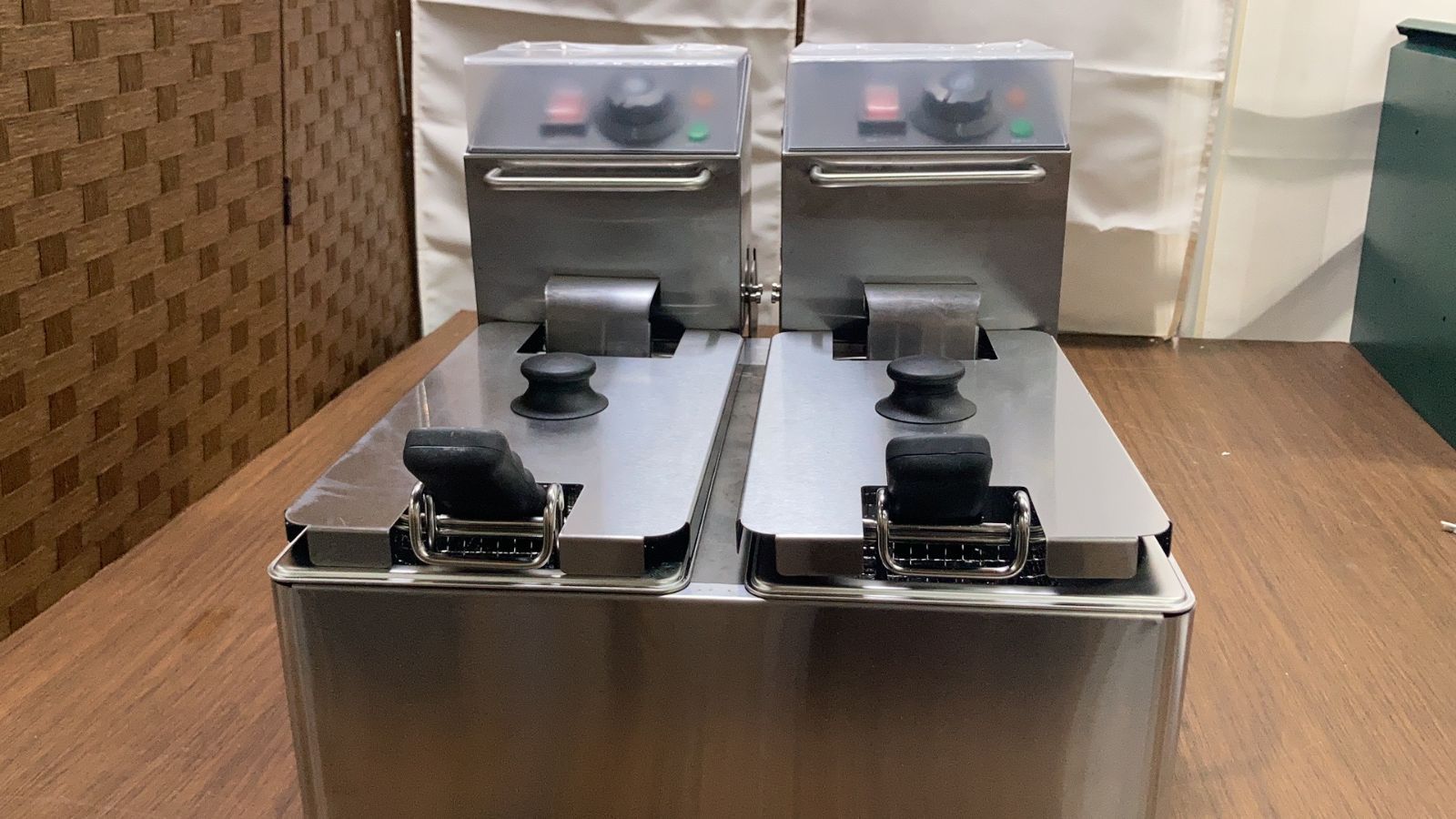 電気フライヤー 4Lダブル油槽