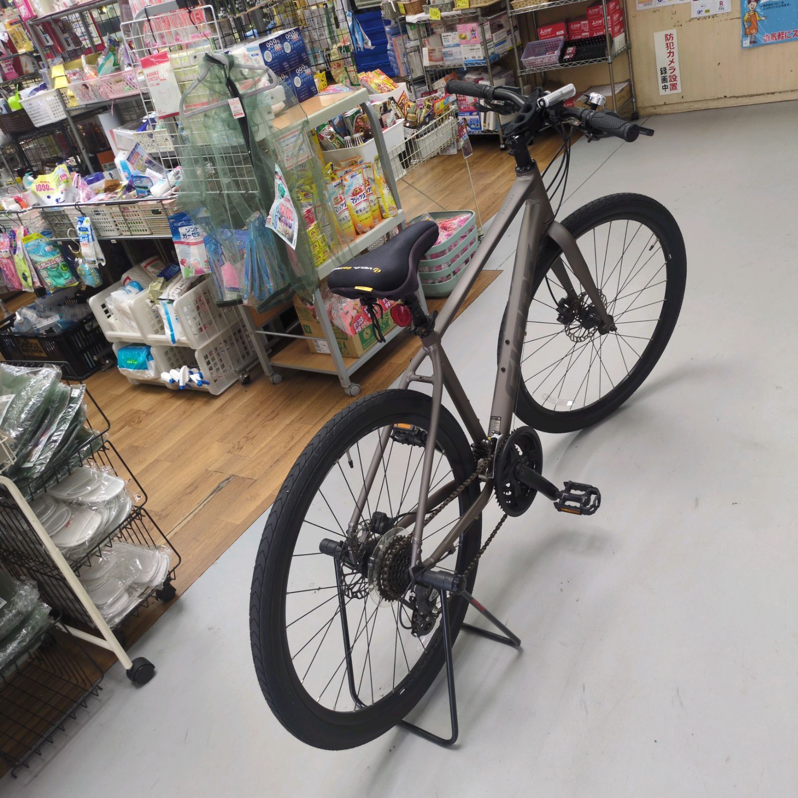 J288 ☆多少の小キズ有り☆クロスバイク☆GIANT☆GRAVIER☆3×8段☆27.5 