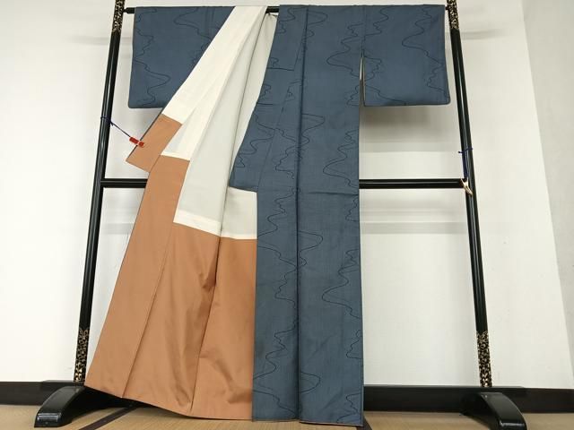 平和屋着物○銀座もとじ お召 よろけ縞 たとう紙付 正絹 逸品