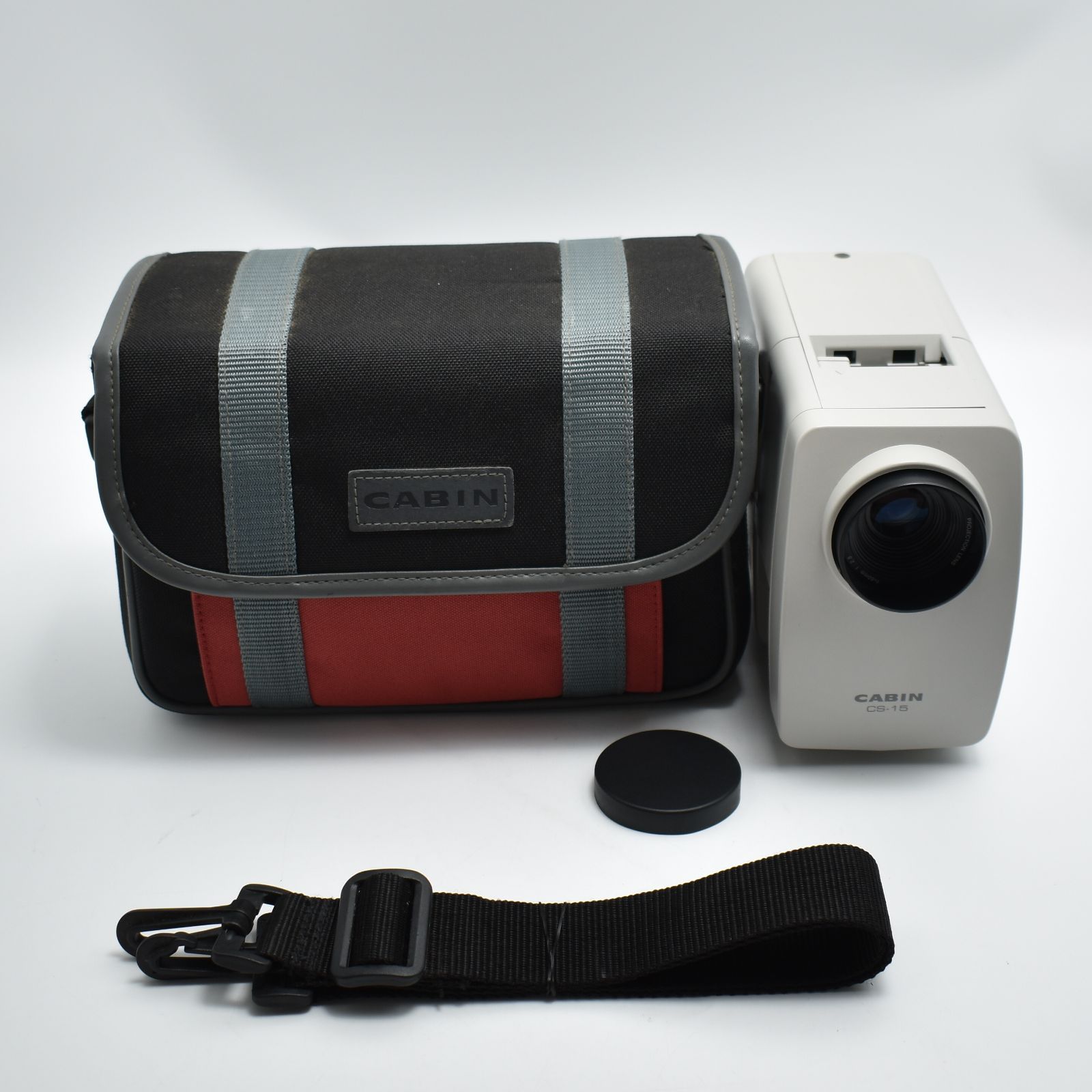 キャビン　スライド映写機　 CS-15　スリーブキャリア　ZS-15付き Amazon.co.jp: CABIN スライドプロジェクター CS-15 (60mmレンズ