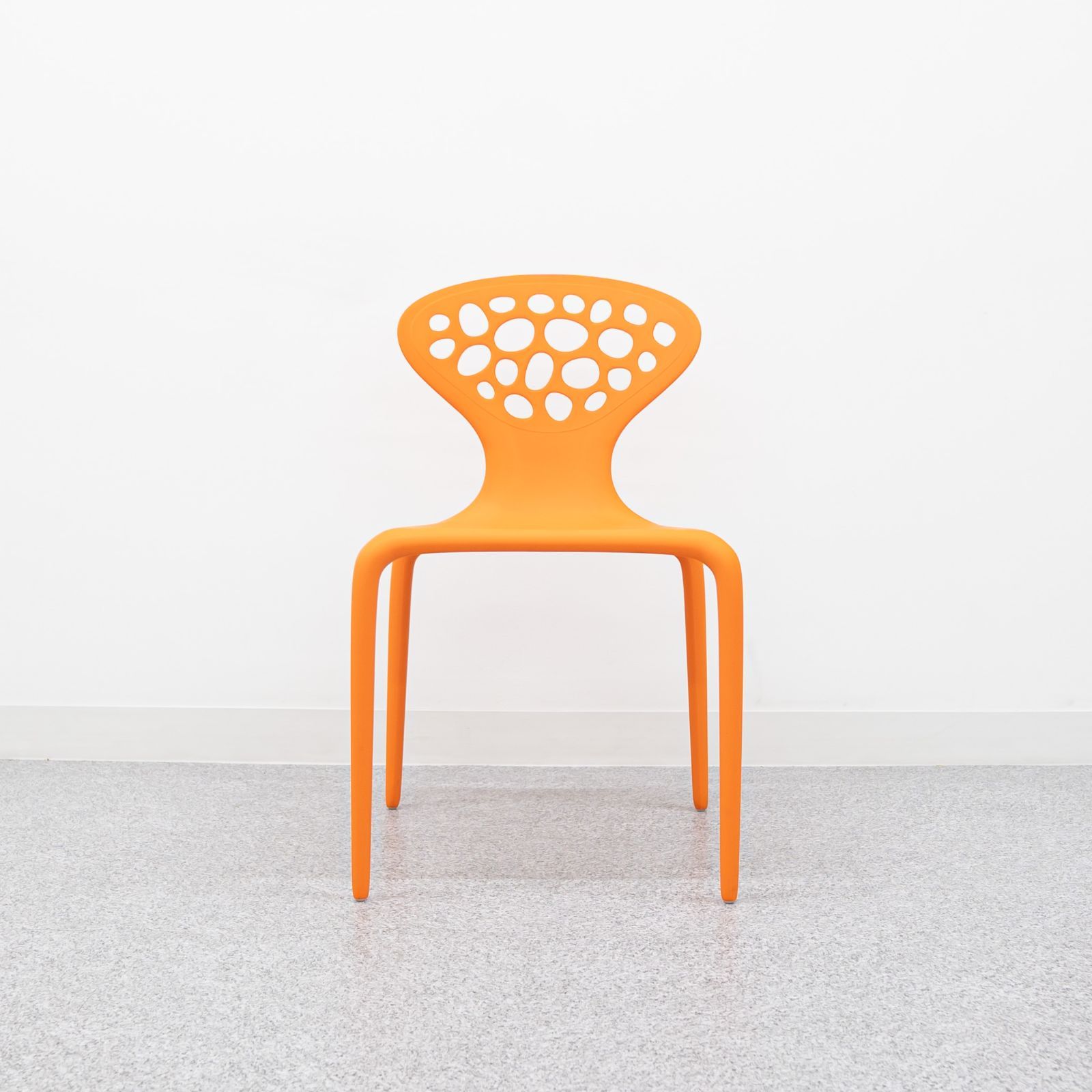 展示品 MOROSO モローゾ SUPERNATURAL スーパーナチュラル ダイニング アームレス チェア スタッキング オレンジ ロス ラブグローブ