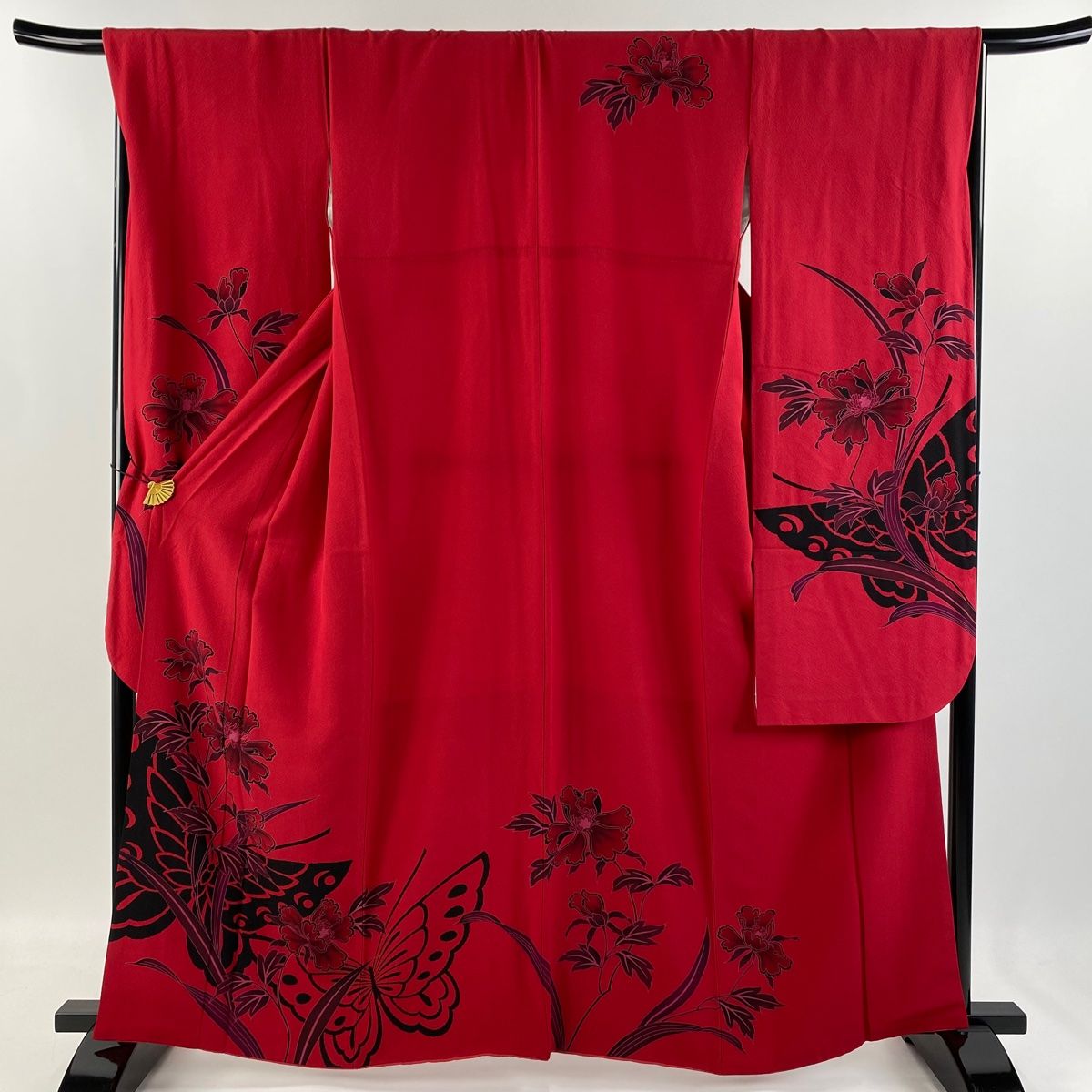 振袖 身丈161.5cm 裄丈68cm L 袷 蝶 牡丹 縮緬 赤 正絹 秀品
