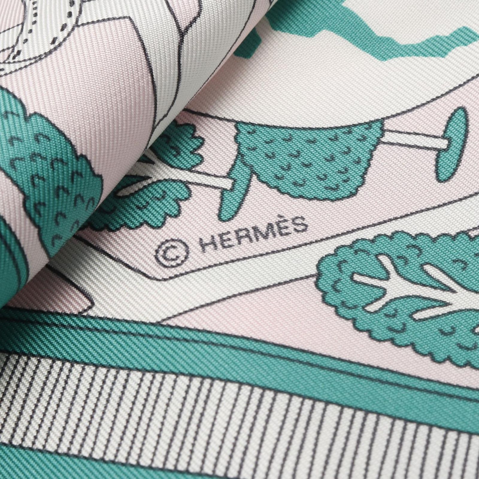 エルメス HERMES カレ90 LES AMOUREUX DE PARIS スカーフ 衣料品  