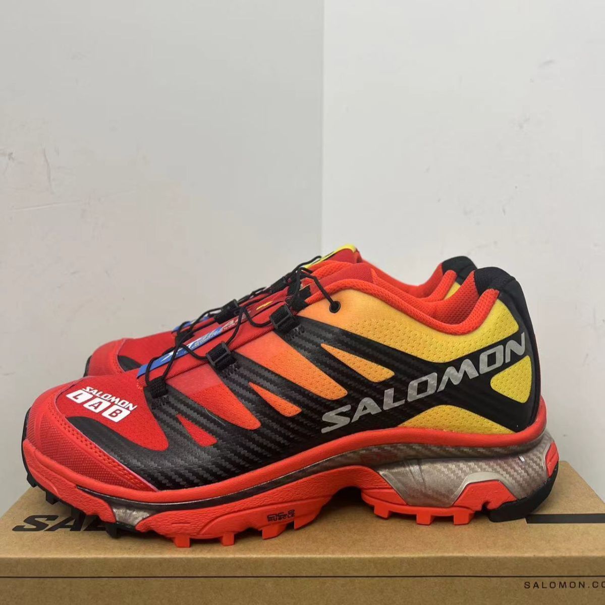 新品未使用 サロモン SALOMON XT-4 OG スニーカー