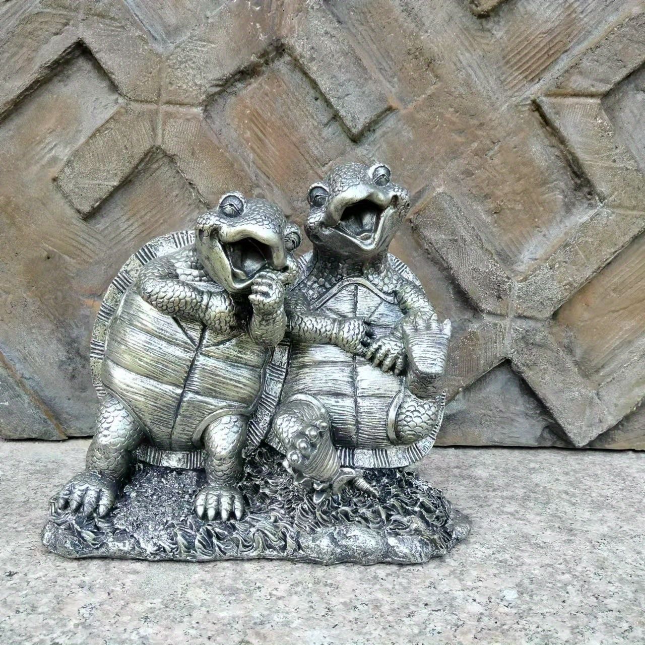 置物 オブジェ ガーデンオーナメント 笑っている2匹の亀 かめ カメ