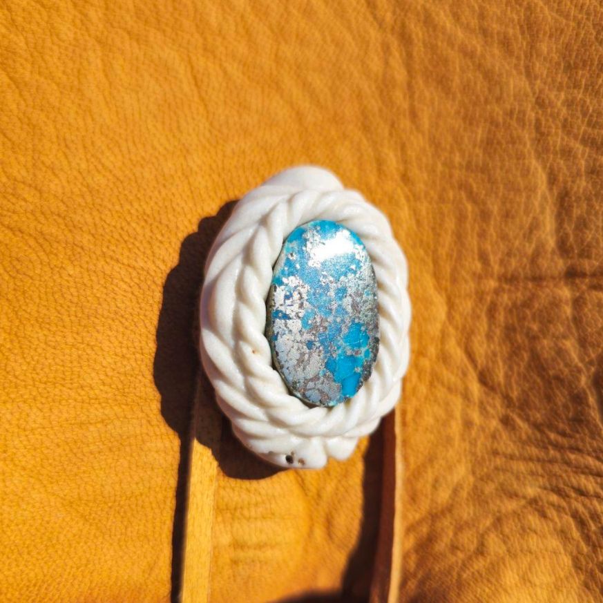 ペルシアンターコイズの鹿角コンチョ