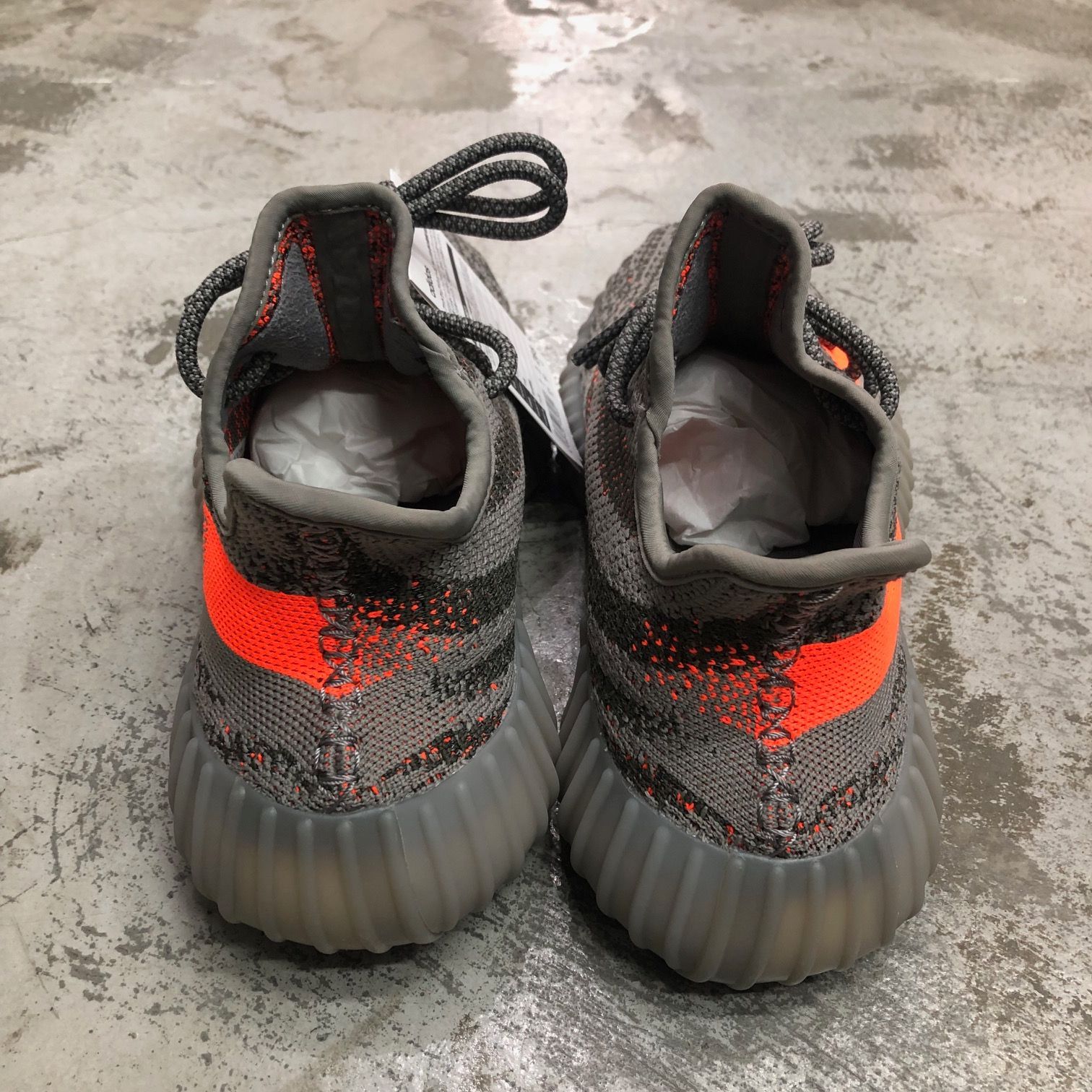 新品 国内正規 adidas YEEZY Boost 350 V2 Beluga Reflective GW1229 ベルーガ リフレクティブ  イージーブースト スニーカー アディダス 26.5cm 73869A1 - メルカリ