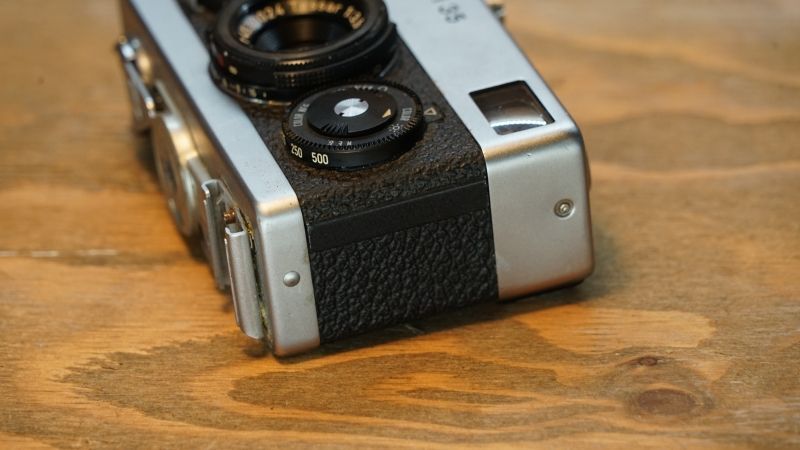 【完動品・美品】Rollei 35 ローライ35 シルバー　ドイツ製　露出計OK 8925 良品 Rollei 35 露出計OK ドイツ製 シルバー - メルカリ