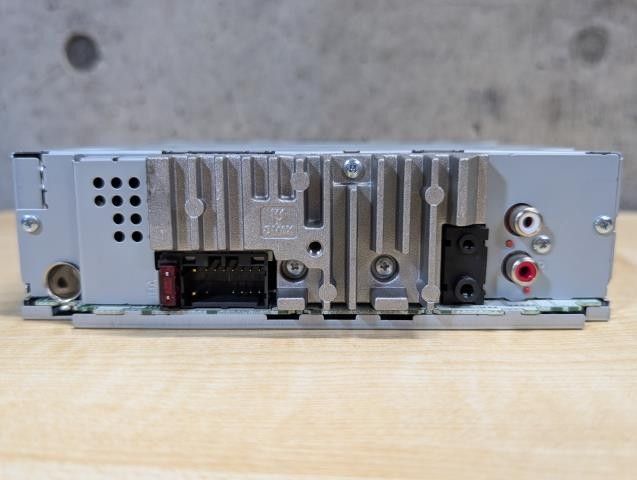 Z2129-R1 カロッツェリア DEH-5600 カーオーディオ CD USB AUX Bluetooth 1DIN