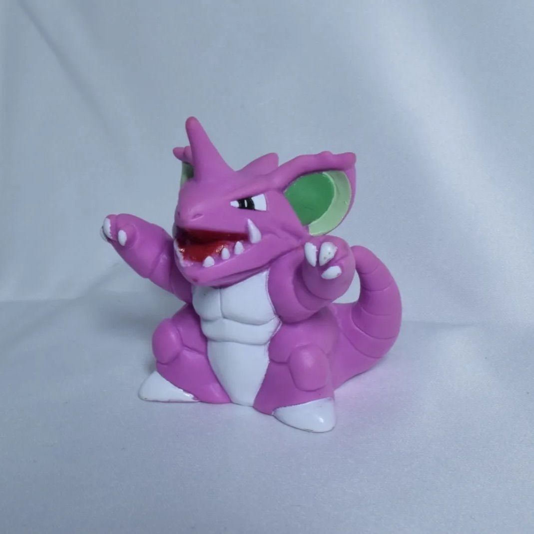 ニドキング 両手上げ 指人形 ポケモンキッズ ソフビ人形 ポケモン