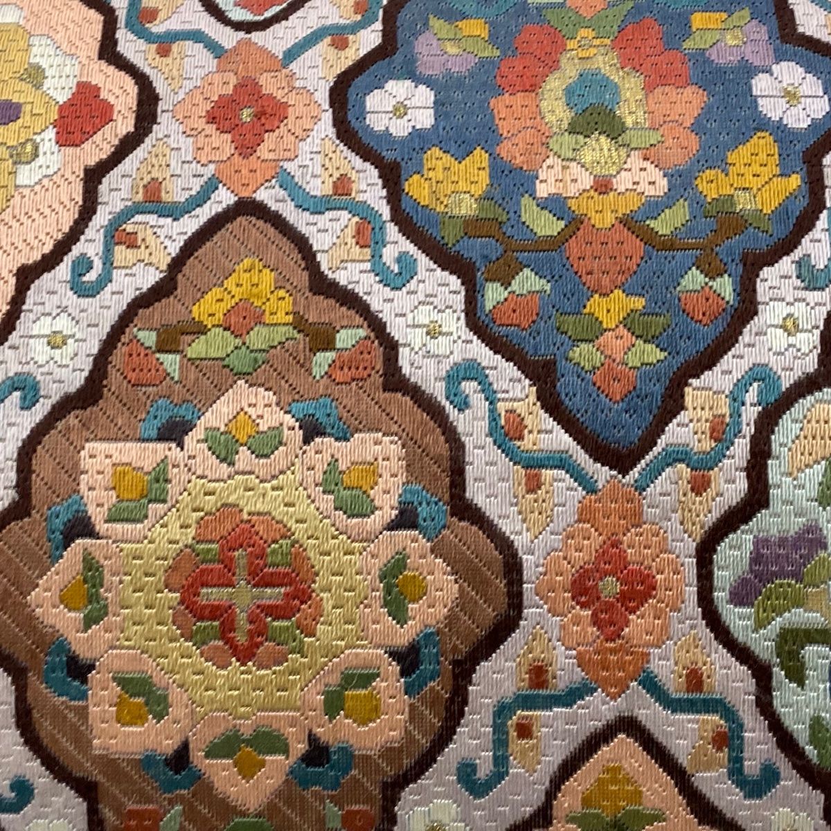 袋帯 華文 草花 刺繍 金糸 薄紫 全通 正絹