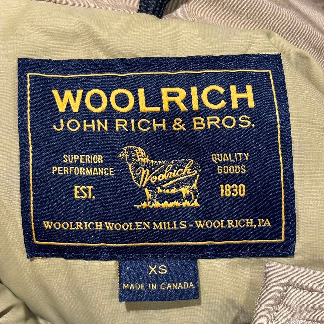 Woolrich (ウールリッチ) 1202039 ARCTIC PARKA ダウンジャケット 