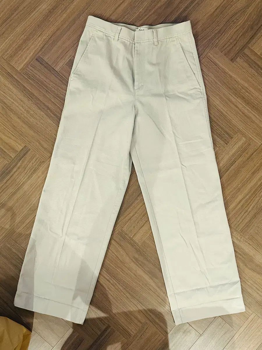 COS ワイド パンツ 48 （ 32 サイズ