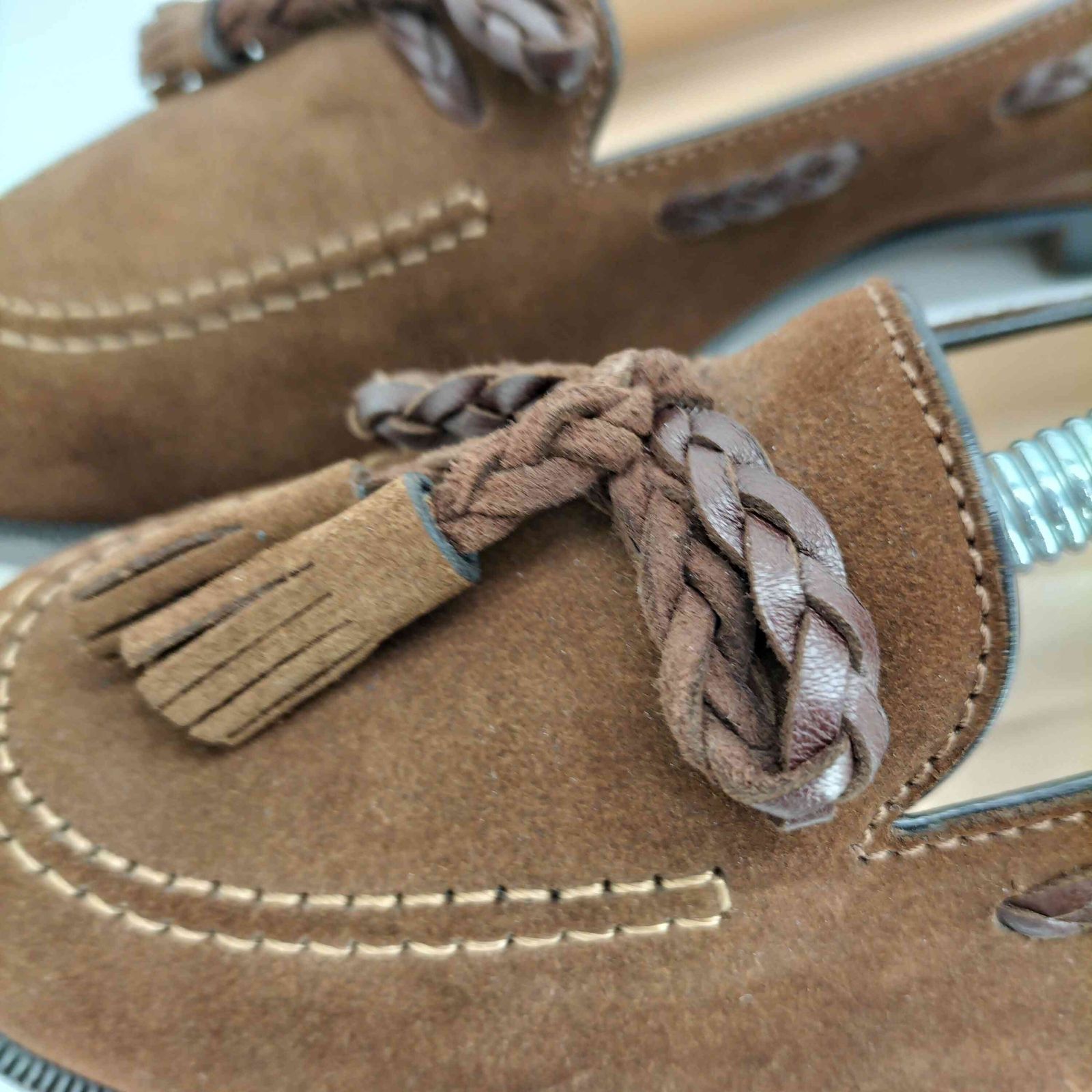 マノロブラニク MANOLO BLAHNIK Suede Tassel Loafer スエード