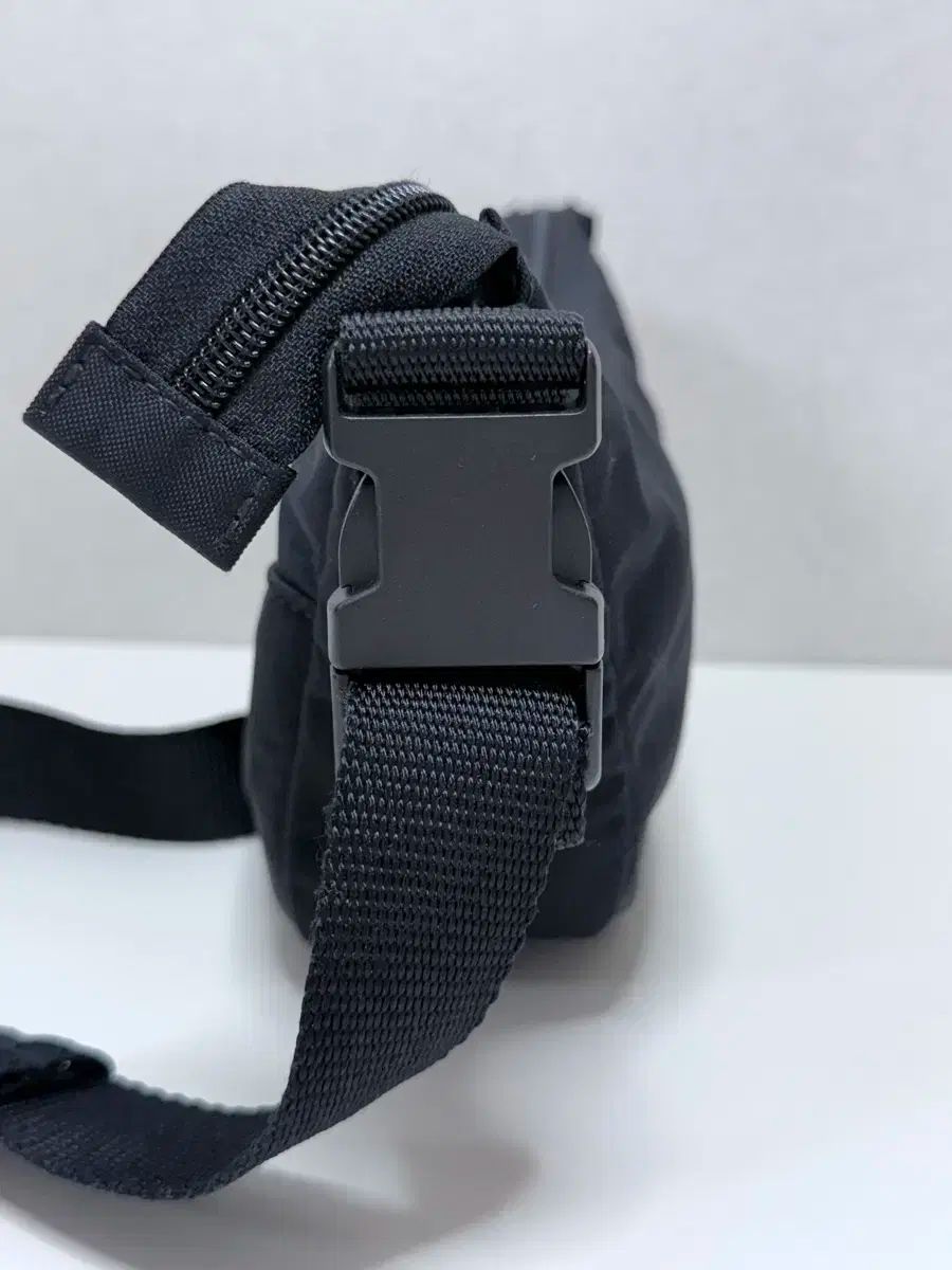 BALENCIAGA バレンシアガ