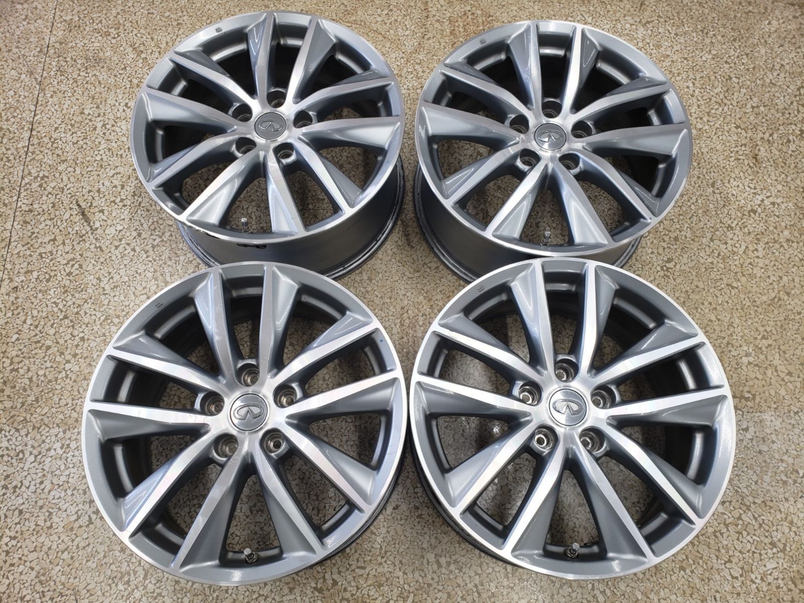 ◎傷少 NISSAN 日産 V37 スカイライン純正 17in 7.5J 45 PCD114.3 5H 空気圧センサー付 4本 V35 V36 V37 E52エルグランド GTクーペ