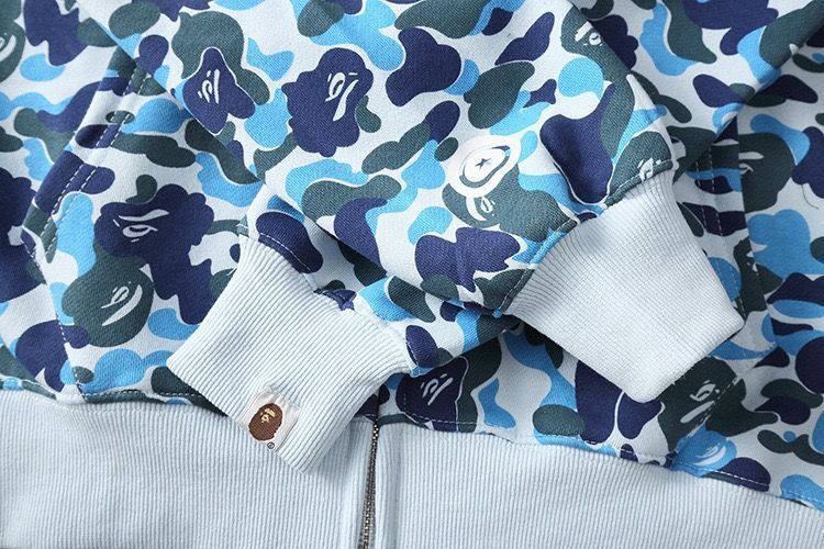 新品 A BATHING APE エイプ シャーク パーカー