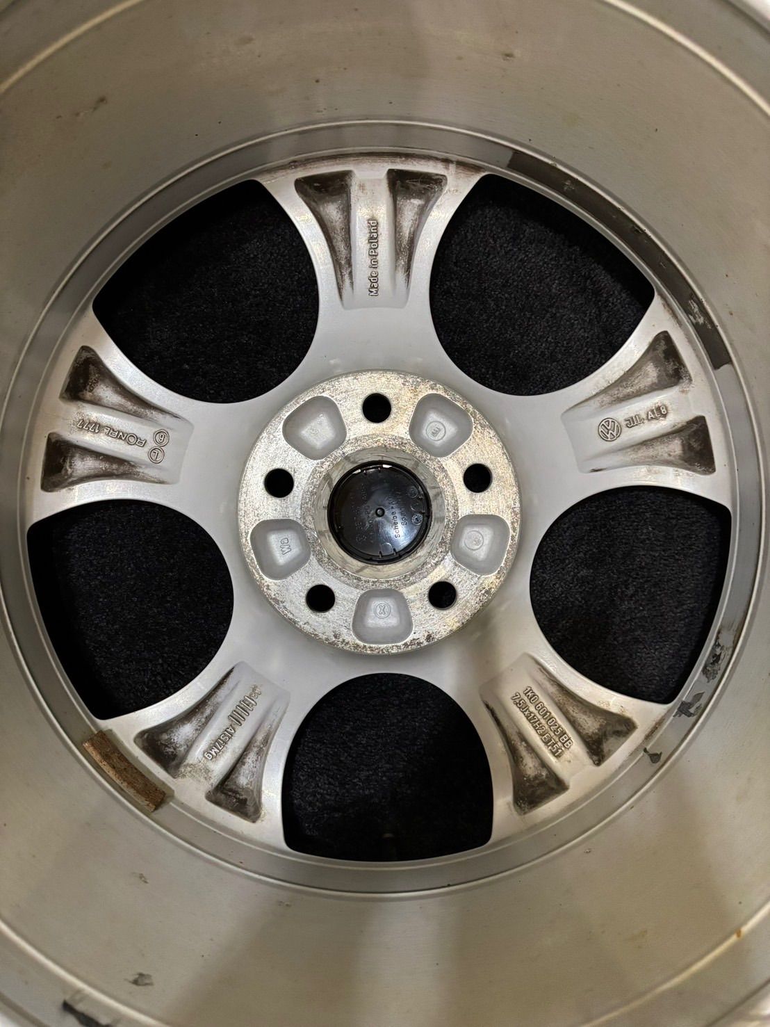 品質が完璧、値段が激安 ！ VW フォルクスワーゲン ゴルフ5 GTI 純正 17インチ 7.5J 51 112 5H アルミホイール 4本 1-K349