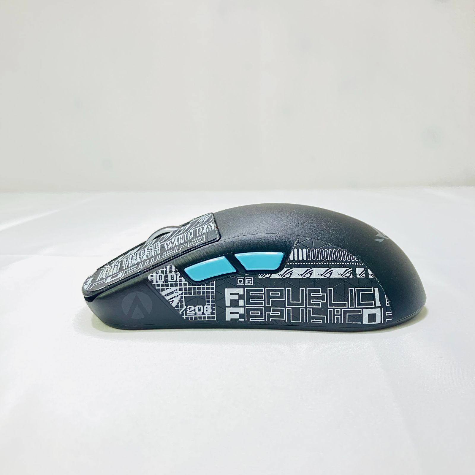 ASUS ゲーミングマウス ワイヤレス ROG Harpe Ace Aim Lab Edition 36 000dpi トライモード接続 軽量54g ROG SpeedNovaワイヤレステクノロジー ROGマイクロスイッチ ブラック CHRISTIANNAURATH_COM_BR