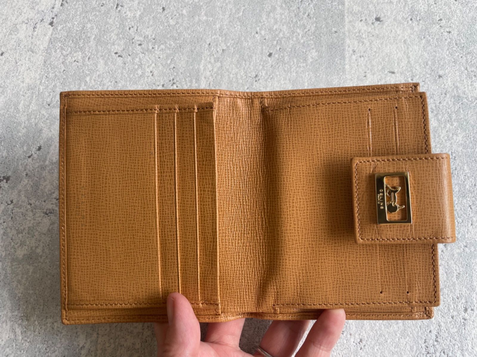 CELINE サルキープレート がま口財布 ベージュ - メルカリ 