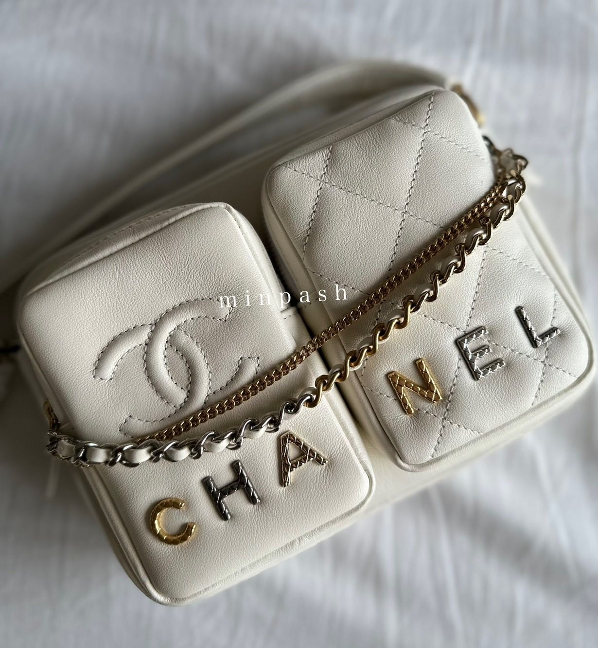 CHANEL ♡ スモール カメラケース カメラバッグ エクリュ ホワイト 