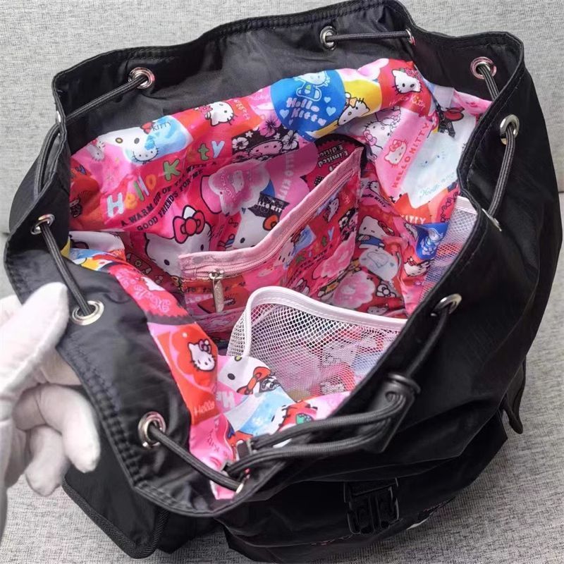 LeSportsac レスポートサック 7839 リュックサック バックパック ブラック リュック/バックパック 大容量 ハローキティ - メルカリ