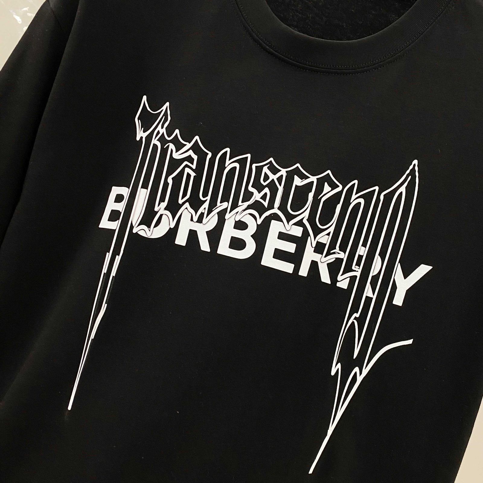 【BURBERRY】★25SS★ロゴプリントTシャツ 今日特価】BURBERRY バーバリー 25SS ロゴプリント T シャツ