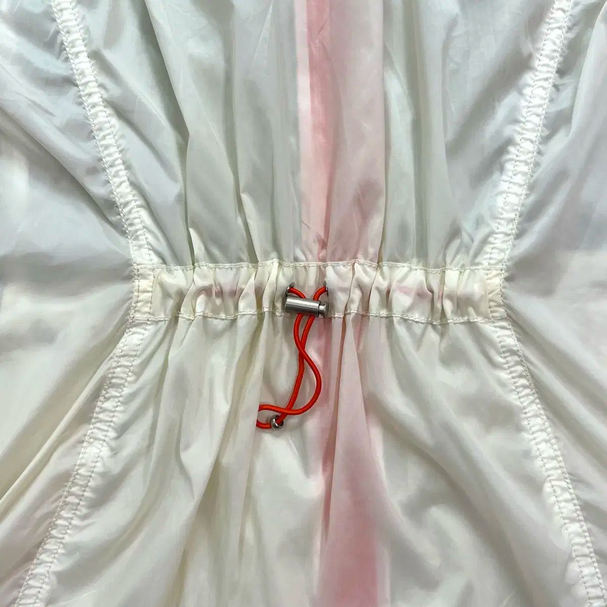 女性用トップ LOUIS