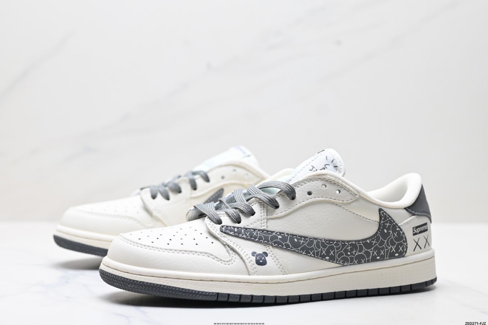 エア ジョーダン 1 リバースフック Travis Scott x Air Jordan 1