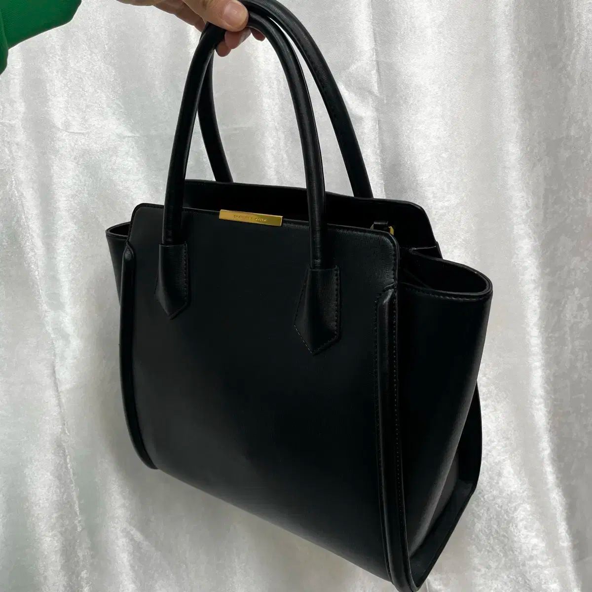 販売