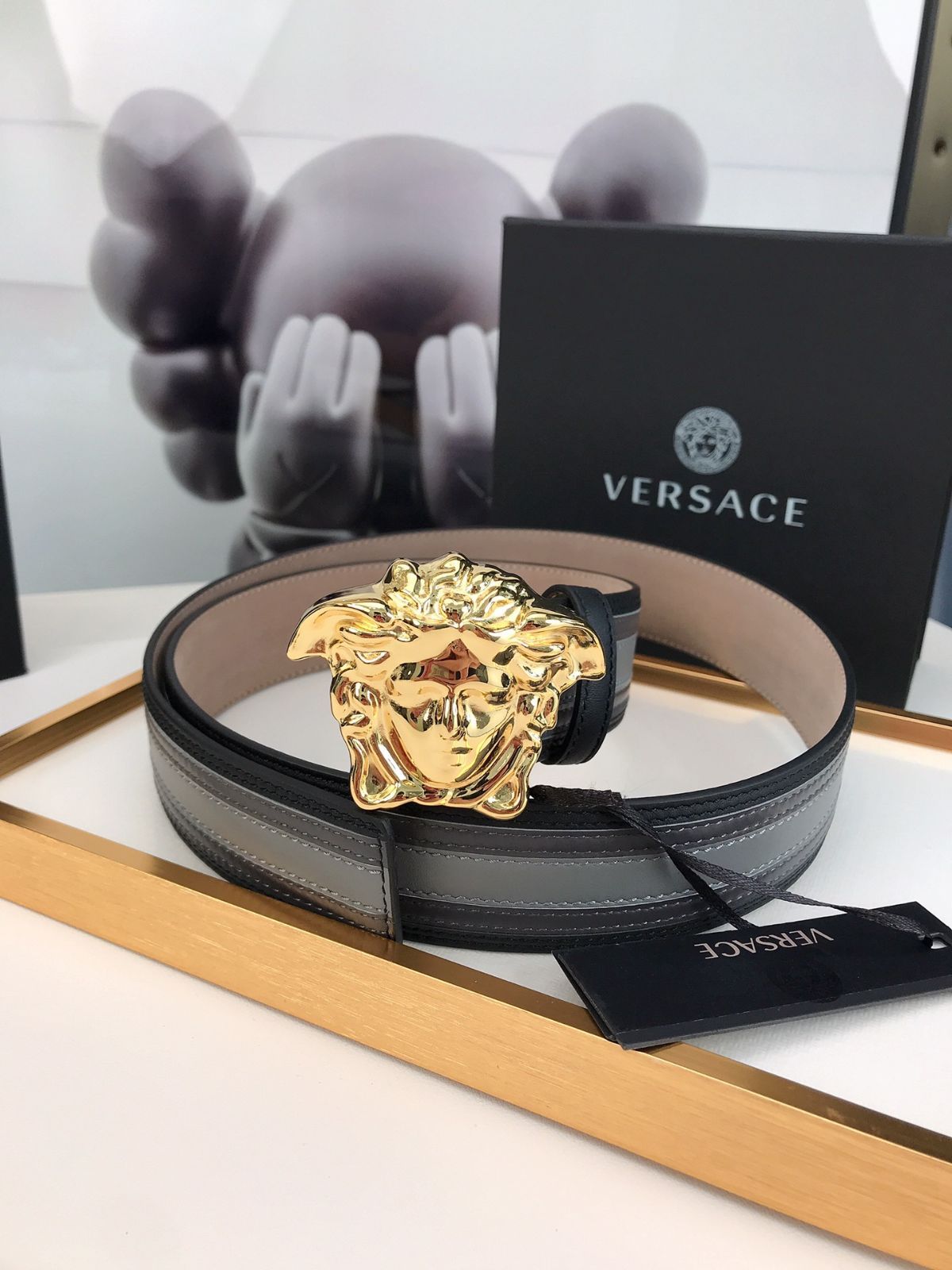 今日特価】Versace メデューサヘッドベルト-2 - メルカリ