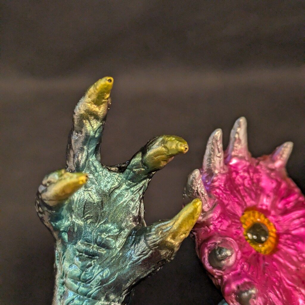 SKULL HEAD BUTT マーミット ビブラント 黒成型/メタ緑/金/赤 SKULL HEAD BUTT マーミット ビブラント 黒成型/メタ緑/金/赤