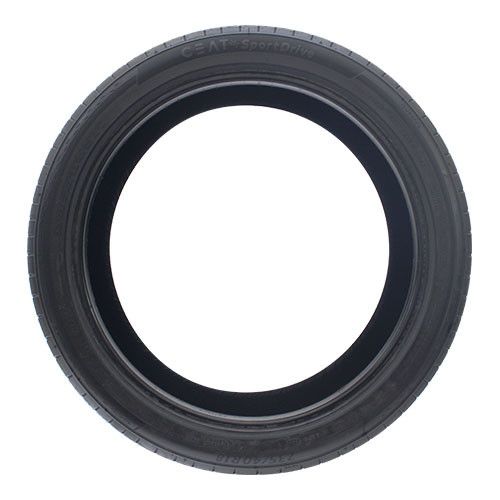 225|45R18