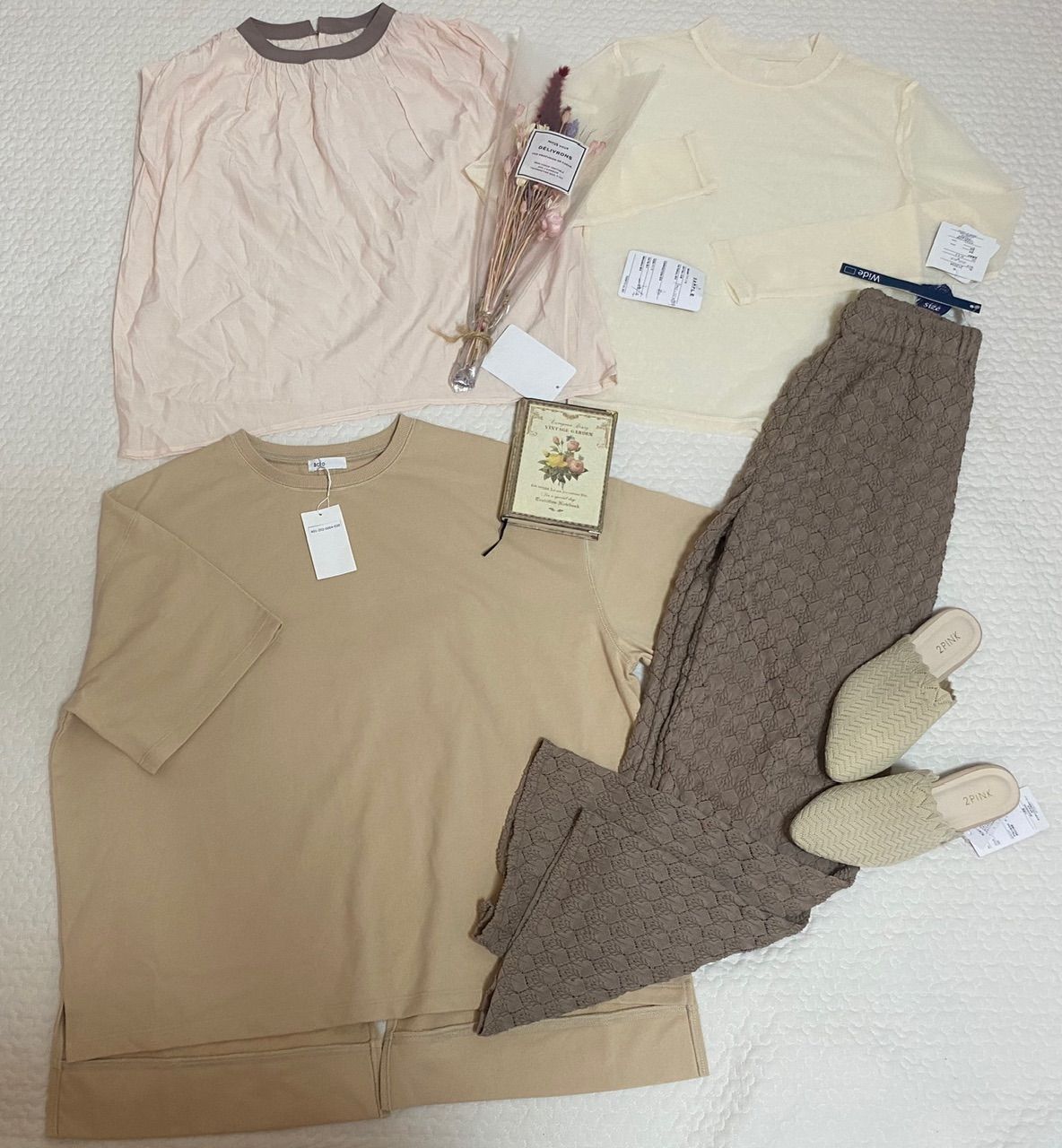 ✽新品・美品✽ レディース服 まとめ売り コーデ売り 秋冬服 ラテカラーコーデ お手頃価格◎レディース服コーデ売り 秋先取り ラテカラー