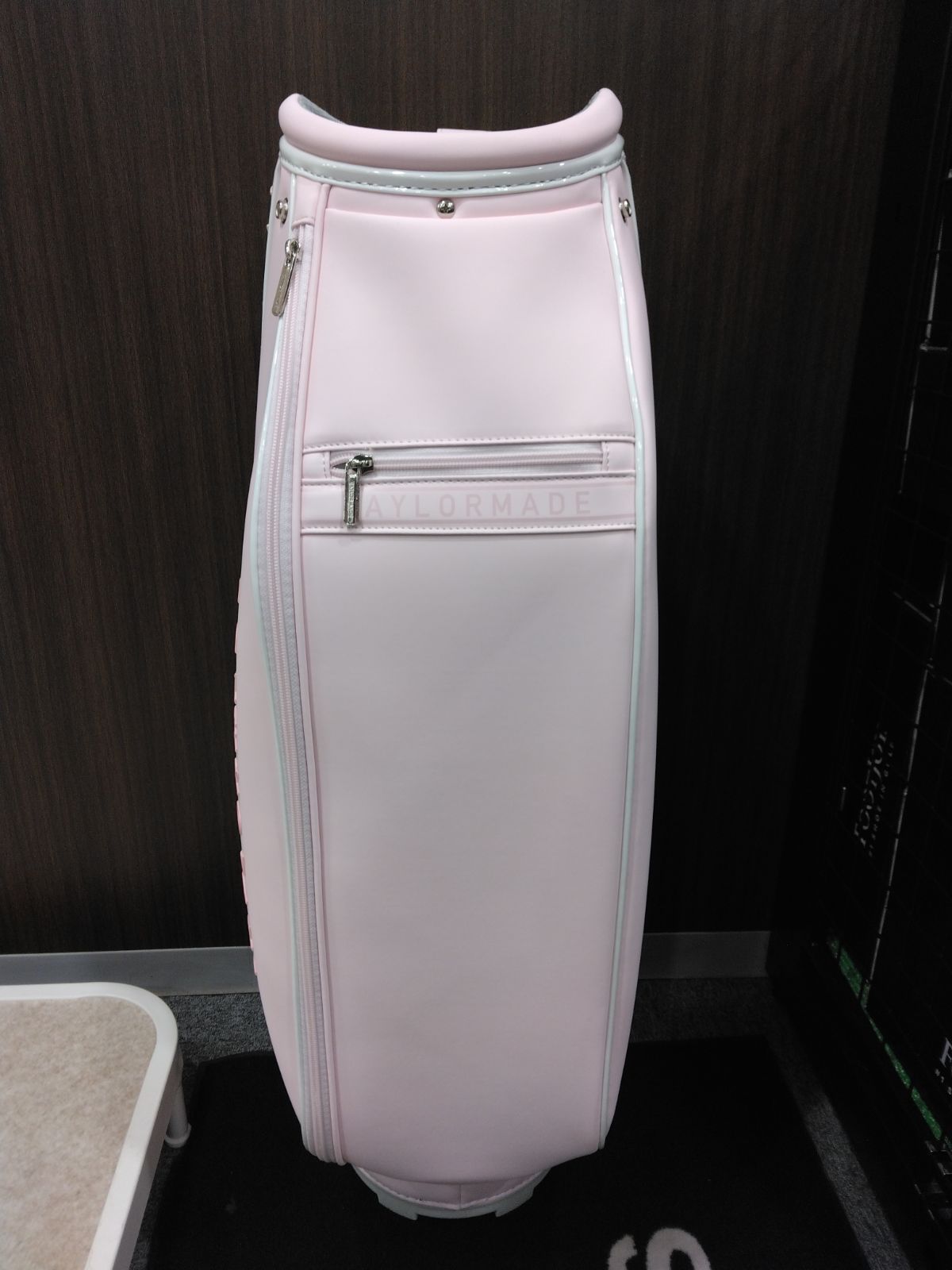 【新品未使用品】テーラーメイド ウィルシャー キャディバッグ 8.5型 サックス TaylorMade テーラーメイド ウィメンズ ウィルシャー キャディ