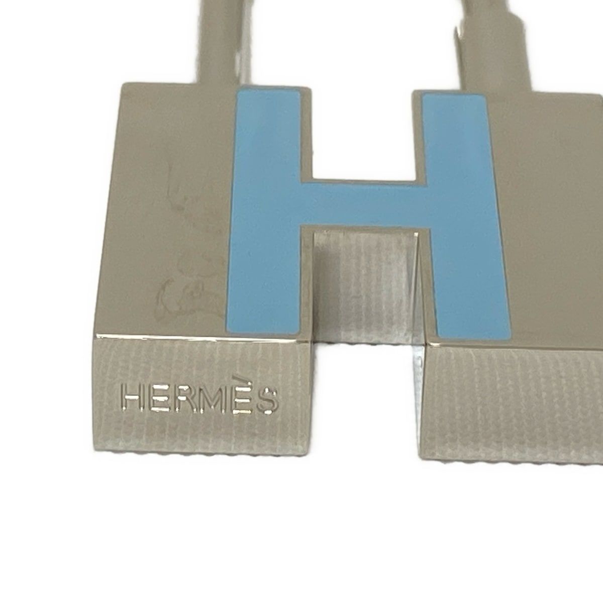 HERMES(エルメス) キーホルダー(チャーム)美品 - シルバー×ライト  