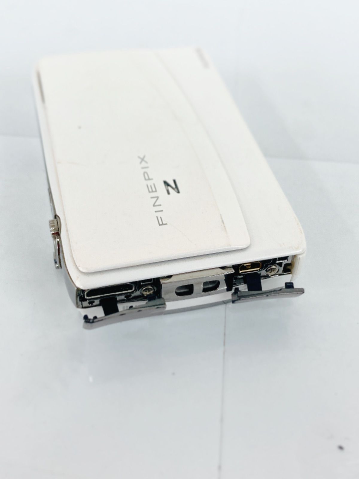 2【通電動作未確認】FUJIFILM FinePix Z900EXR ホワイト 【カメラ