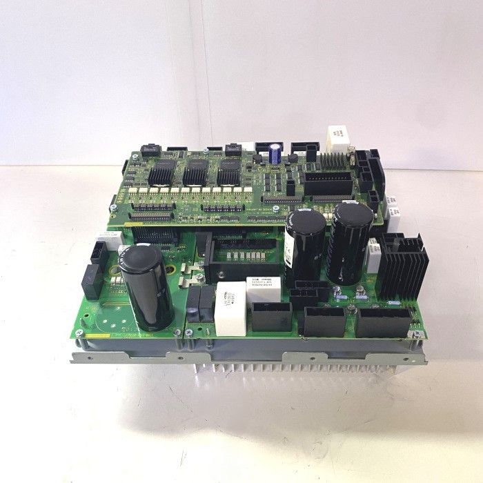 FANUC サーボアンプ A06B-6107-H002