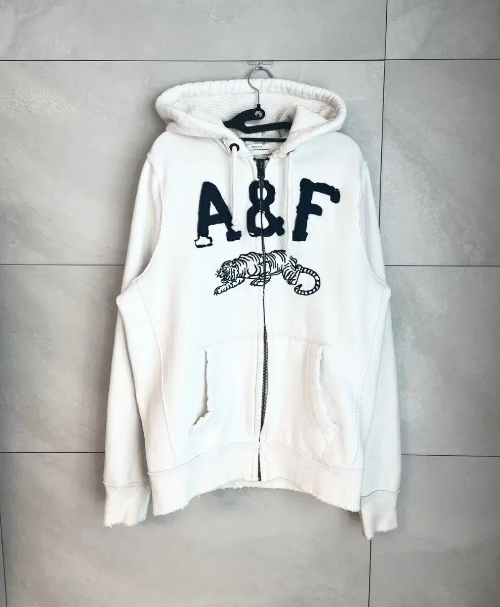 Abercrombie(アバクロンビー) 白 虎 フード付き ジップアップパーカー XL size