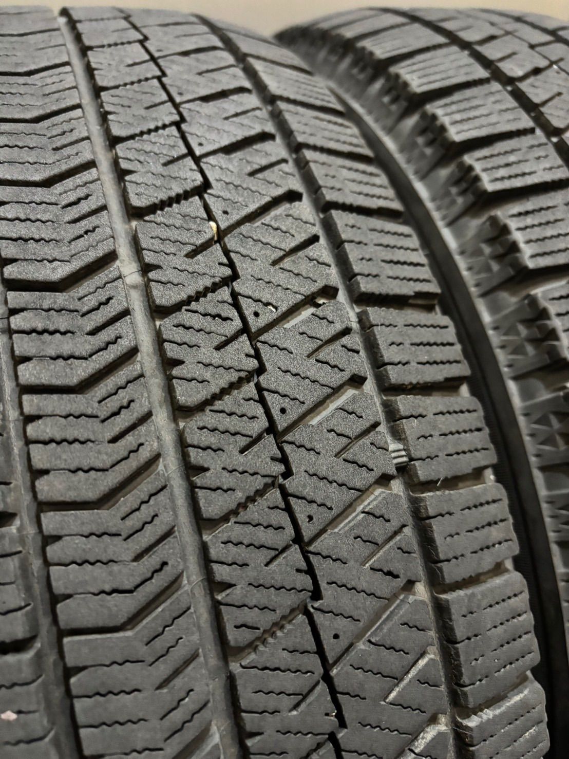 21年製 スタッドレス