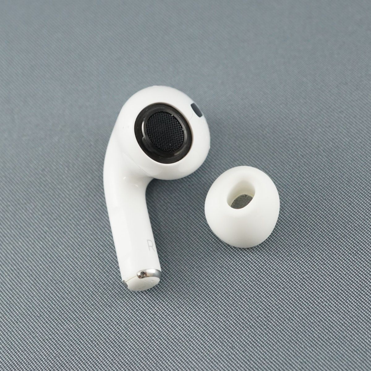 Apple AirPods Pro 2 右イヤホンのみ USED品 エアーポッズ プロ