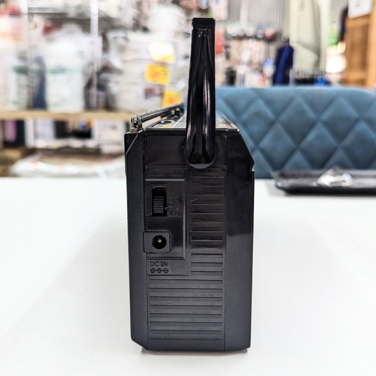 Victor RC-S170 レッド 昭和レトロ ラジカセ ジャンク】Victor RC-S170 ラジカセ - メルカリ
