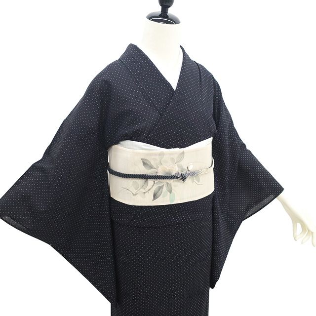 新古品】 夏物 夏大島 大島紬 単衣 着物 未使用 正絹 黒 蚊絣 夏